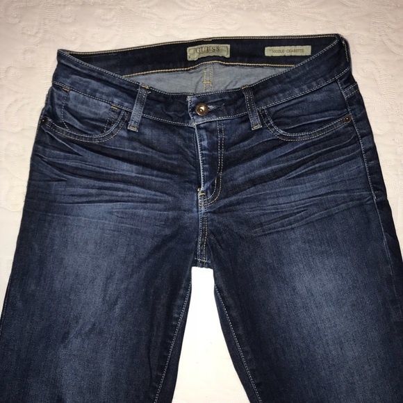 Guess Jeans - Picture 2 of 4